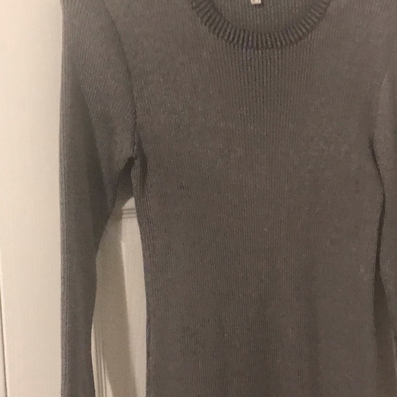 Beautiful silver fitted sweater dress - Picture 3 of 4